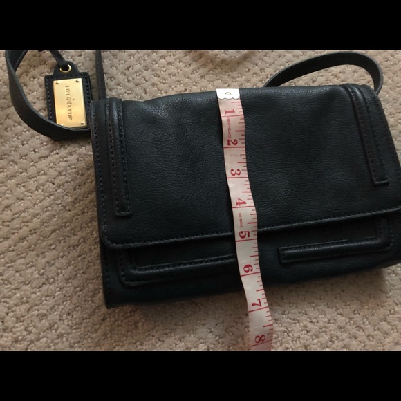 Liz Claiborne Crossbody - Picture 10 of 12